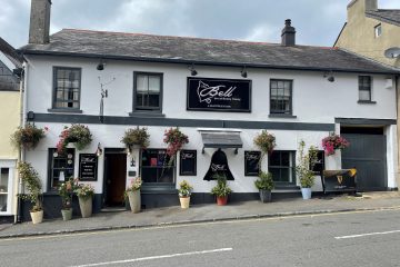 Outside of Bell Inn, Bovey Tracey with hanging baskets